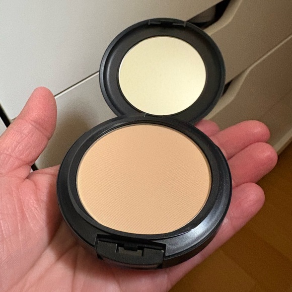 MAC Studio Fix Powder Plus Foundation C3 Band New Never Used. - Picture 13 of 13